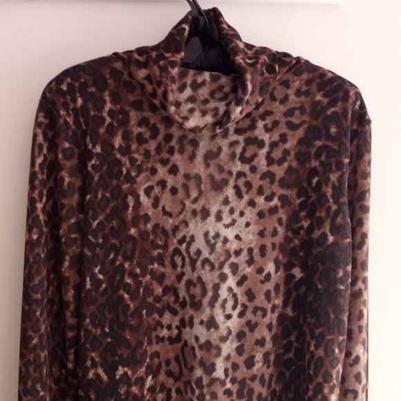 'JOSEPHINE CHAUS' Cheetah Turtle neck Size S EUC - Picture 1 of 10